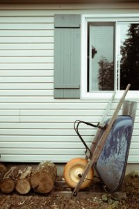 Considerations to Make When Getting a Vinyl Siding Replacement
